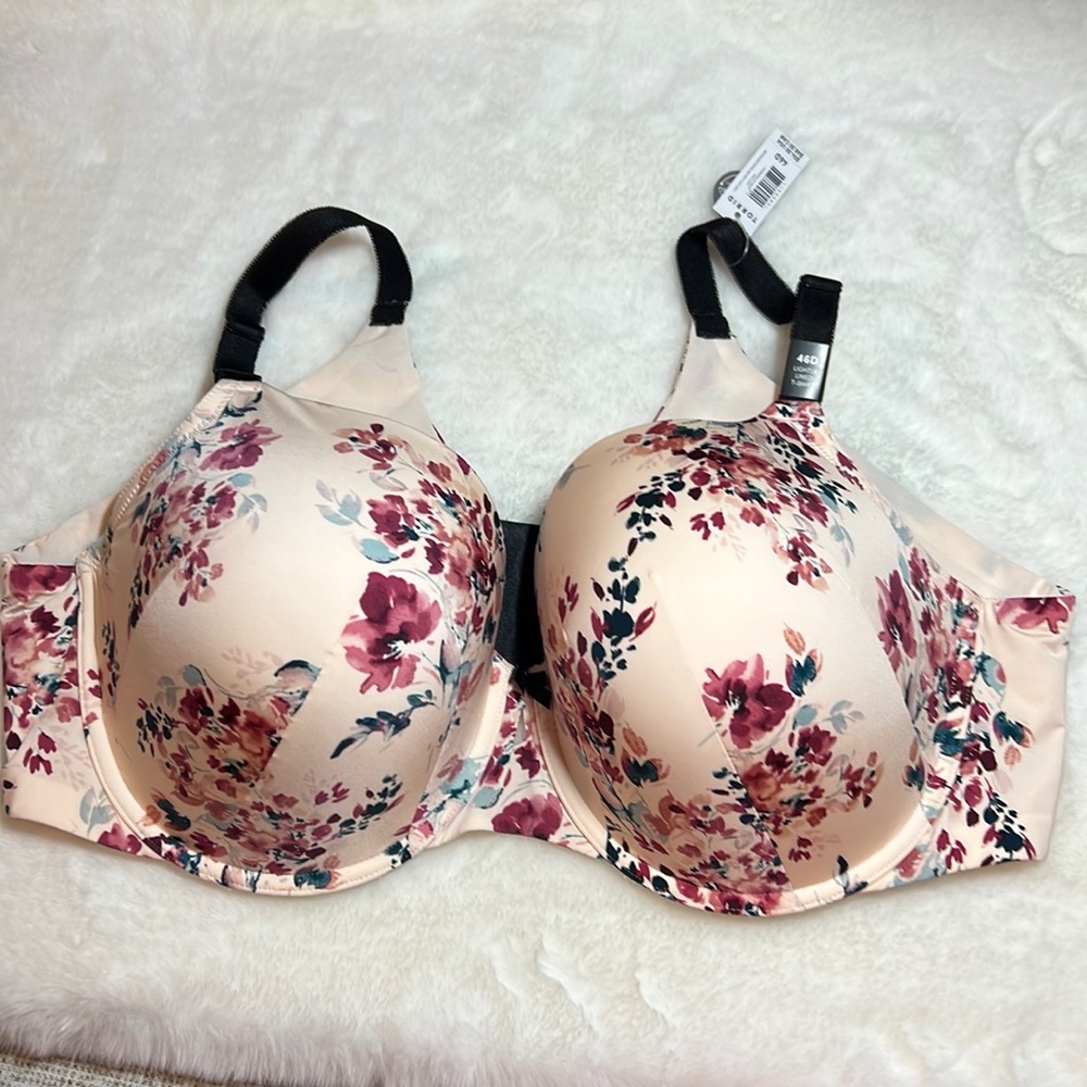 Torrid lightly lined t-shirt bra 46 D